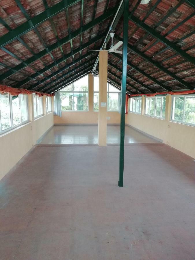 The Mountain Retreat Hotel Tiruvannamalai Luaran gambar